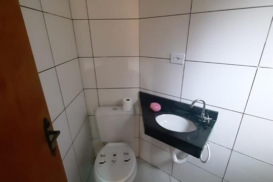 Banheiro de casa à venda com 2 quartos, 42m² em Vila Nhocuné, São Paulo