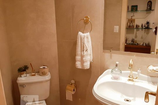 LAVABO de apartamento para alugar com 4 quartos, 296m² em Santa Teresinha, São Paulo