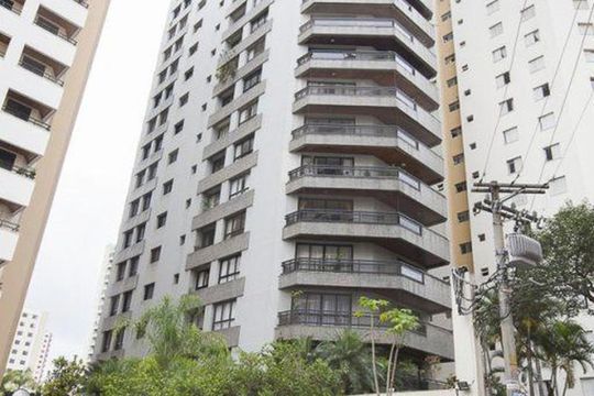 FACHADA de apartamento para alugar com 4 quartos, 296m² em Santa Teresinha, São Paulo