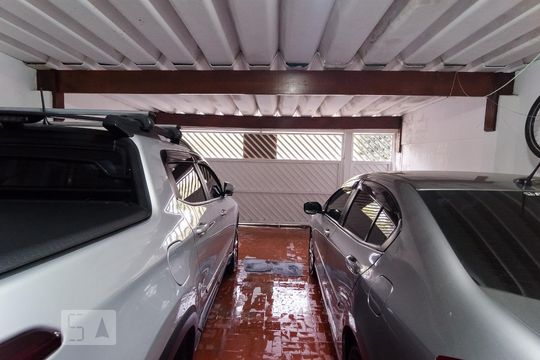 Garagem de casa à venda com 3 quartos, 140m² em Jardim Satélite, São Paulo
