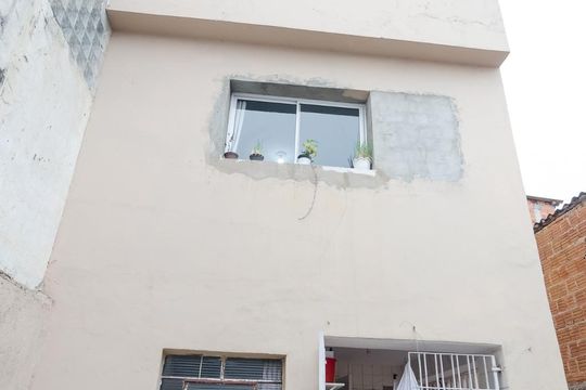 Fachada de casa à venda com 3 quartos, 140m² em Jardim Satélite, São Paulo