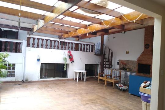 Quintal de casa à venda com 5 quartos, 480m² em Vila Palmeiras, São Paulo