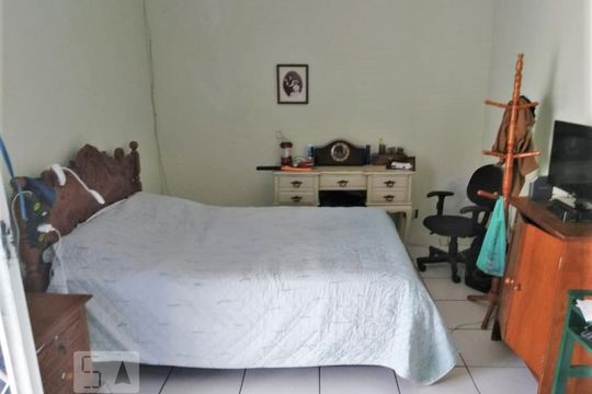 Quarto de casa à venda com 3 quartos, 200m² em Água Fria, São Paulo