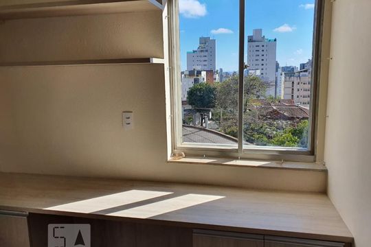 Apartamento para alugar com 3 quartos, 110m² em Sion, Belo Horizonte
