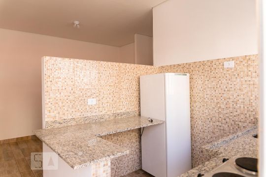 Cozinha de kitnet/studio para alugar com 1 quarto, 22m² em Ipiranga, São Paulo