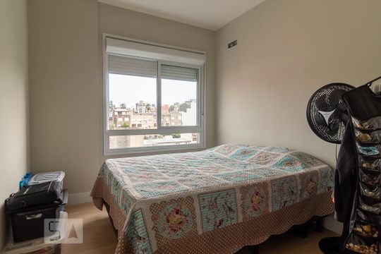 Dormitório 2 de apartamento à venda com 2 quartos, 66m² em Petrópolis, Porto Alegre
