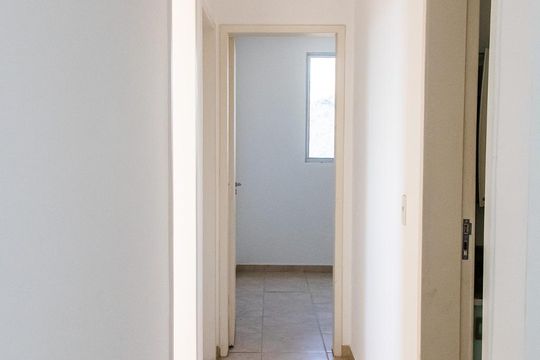 Corredor de apartamento para alugar com 3 quartos, 70m² em Castelo, Belo Horizonte