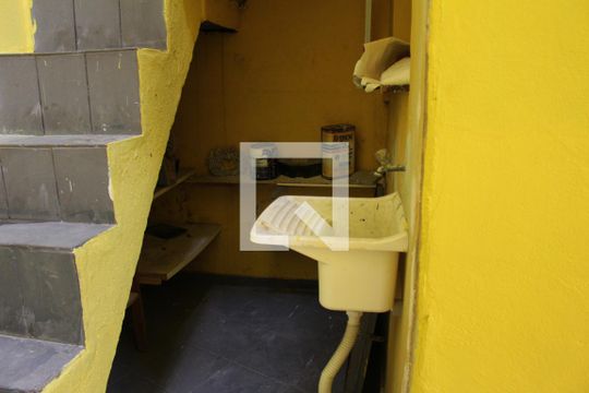 Área comum de casa para alugar com 3 quartos, 250m² em Jardim Ivone, São Paulo
