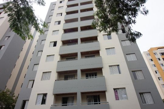 Fachada de apartamento para alugar com 2 quartos, 55m² em Continental, Osasco