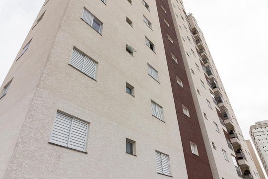 Fachada do prédio de apartamento para alugar com 2 quartos, 51m² em Ponte Grande, Guarulhos