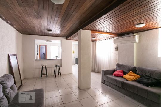 Casa à venda com 4 quartos, 111m² em Glória, Porto Alegre