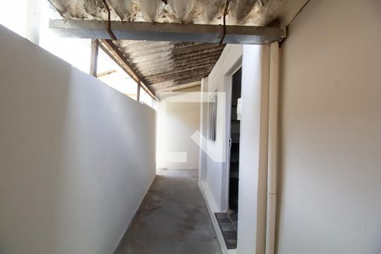 Quintal de casa para alugar com 1 quarto, 50m² em Santa Tereza, Belo Horizonte