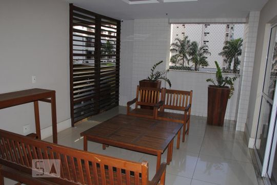 Área comum de apartamento para alugar com 3 quartos, 182m² em Laranjeiras, Rio de Janeiro