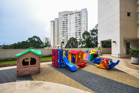 Playground de apartamento à venda com 3 quartos, 68m² em Parque Reboucas, São Paulo