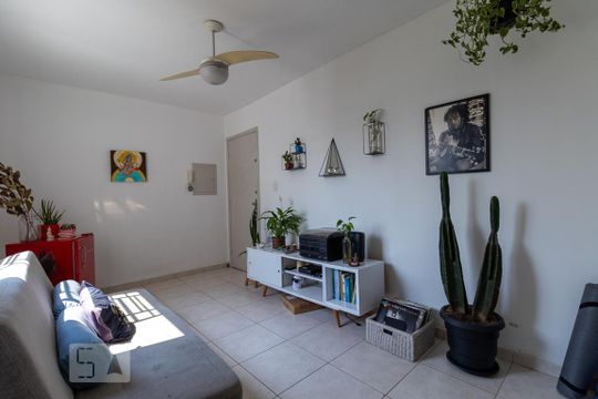Sala de apartamento para alugar com 3 quartos, 60m² em Pinheiros, São Paulo