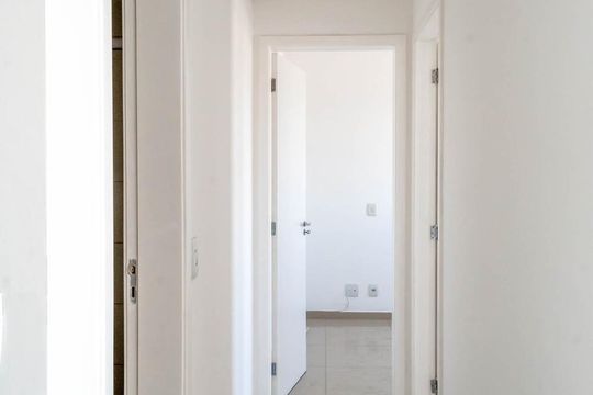 Corredor de apartamento à venda com 2 quartos, 54m² em Vila Zilda, São Paulo