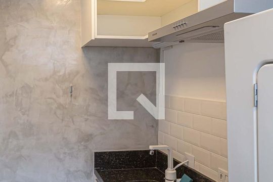 Cozinha de kitnet/studio à venda com 1 quarto, 27m² em Consolação, São Paulo