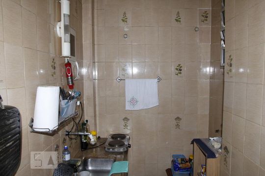 Cozinha de apartamento para alugar com 1 quarto, 45m² em Centro, Rio de Janeiro