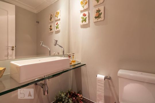 Lavabo de apartamento à venda com 2 quartos, 120m² em Itaim Bibi, São Paulo