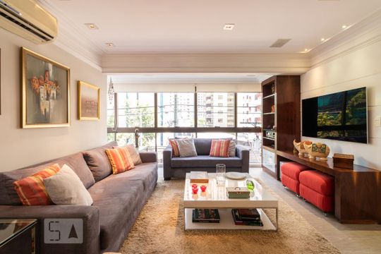 Apartamento à venda com 2 quartos, 120m² em Itaim Bibi, São Paulo