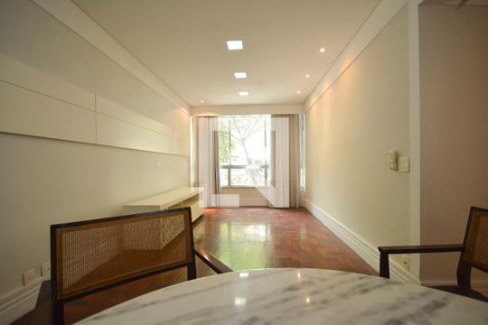 Sala de apartamento à venda com 3 quartos, 85m² em Humaitá, Rio de Janeiro