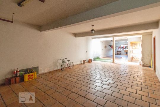 Garagem de casa para alugar com 5 quartos, 540m² em Jardim Franca, São Paulo