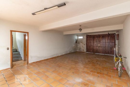 Garagem de casa para alugar com 5 quartos, 540m² em Jardim Franca, São Paulo