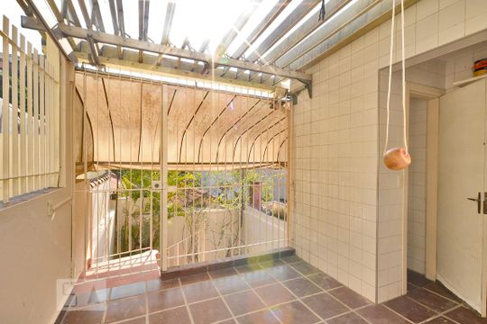 Área de Serviço de casa para alugar com 2 quartos, 120m² em Vila Anglo Brasileira, São Paulo