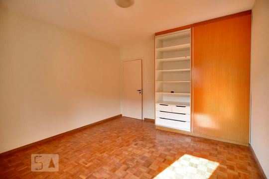 Quarto 2 de casa para alugar com 2 quartos, 120m² em Vila Anglo Brasileira, São Paulo