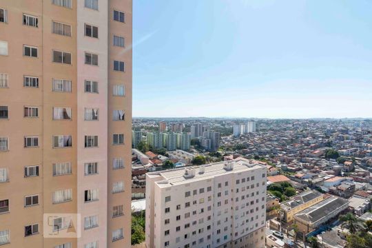 Vista de apartamento à venda com 2 quartos, 42m² em Itaquera, São Paulo