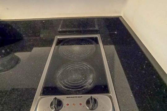 Cozinha de kitnet/studio à venda com 1 quarto, 28m² em República, São Paulo