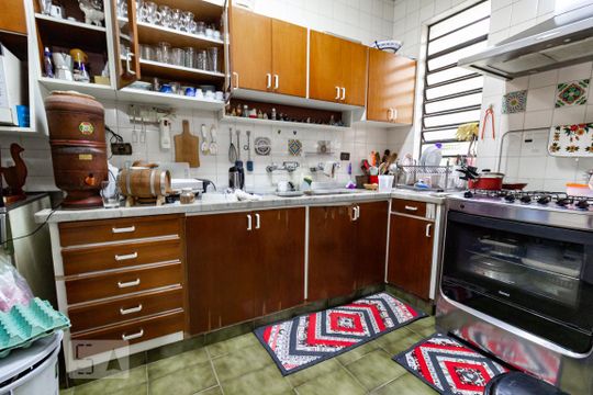 Cozinha de casa para alugar com 3 quartos, 310m² em Parque Colonial, São Paulo