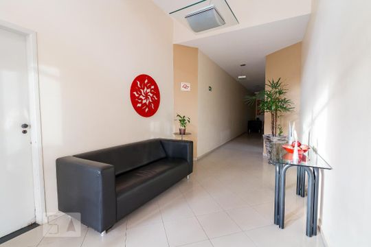 Hall de entrada do prédio de apartamento à venda com 3 quartos, 97m² em Jardim Barbosa, Guarulhos