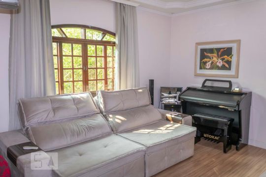Sala de casa à venda com 3 quartos, 180m² em Vila Bonilha Nova, São Paulo