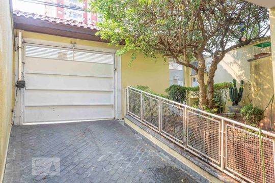 Garagem de casa à venda com 3 quartos, 180m² em Vila Bonilha Nova, São Paulo