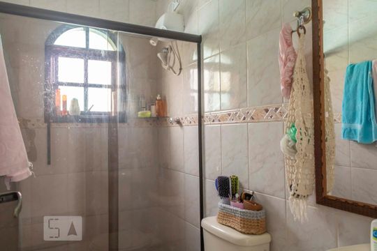 Banheiro 1 de casa à venda com 3 quartos, 180m² em Vila Bonilha Nova, São Paulo