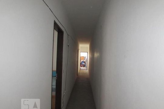 Corredor de casa à venda com 5 quartos, 335m² em Vila Araguaia, São Paulo