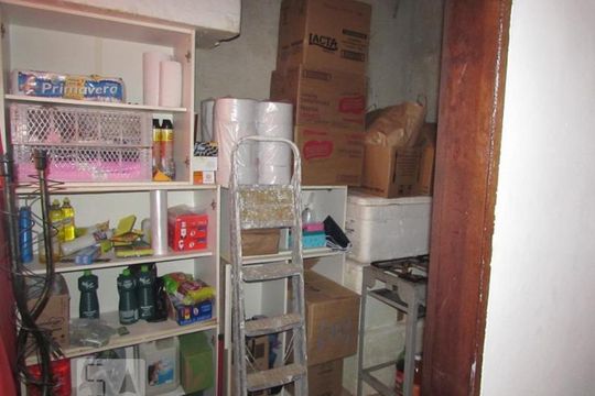 Despensa de casa à venda com 5 quartos, 335m² em Vila Araguaia, São Paulo