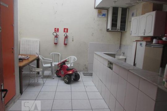 Cozinha de casa à venda com 5 quartos, 335m² em Vila Araguaia, São Paulo