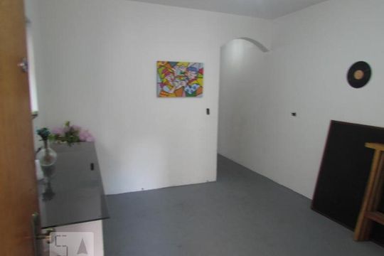 Quarto de casa à venda com 5 quartos, 335m² em Vila Araguaia, São Paulo