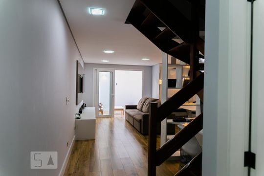 Sala de casa de condomínio à venda com 3 quartos, 105m² em Vila Santo Estéfano, São Paulo