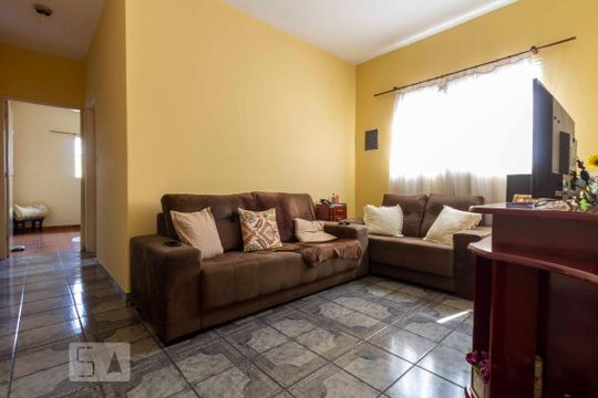 Sala  de casa à venda com 4 quartos, 147m² em Parque Luis Mucciolo, São Paulo