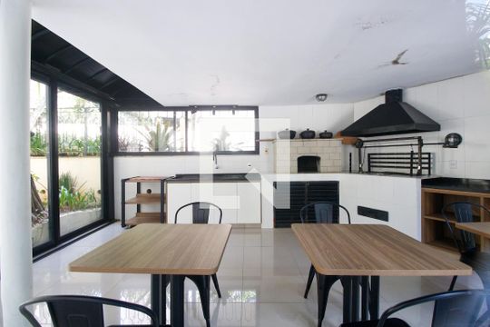 Área comum - Churrasqueira de apartamento para alugar com 1 quarto, 60m² em Jardim Fonte do Morumbi, São Paulo