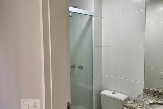 Banheiro de apartamento para alugar com 3 quartos, 65m² em Vila Praia, São Paulo