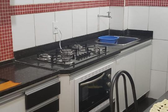 Cozinha de apartamento para alugar com 2 quartos, 44m² em Santa Terezinha, Belo Horizonte