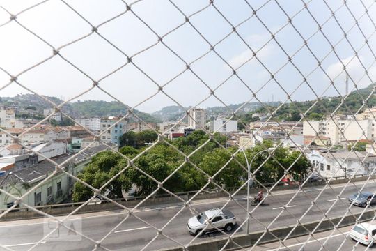 Vista Quarto 2 de apartamento para alugar com 2 quartos, 70m² em Praça da Bandeira, Rio de Janeiro