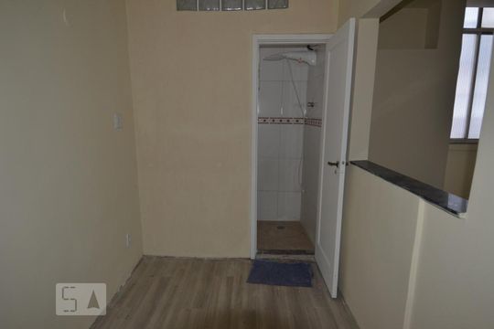 Entrada de kitnet/studio à venda com 1 quarto, 32m² em Centro, Rio de Janeiro