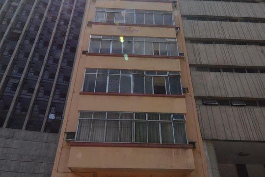 Fachada de kitnet/studio à venda com 1 quarto, 32m² em Centro, Rio de Janeiro