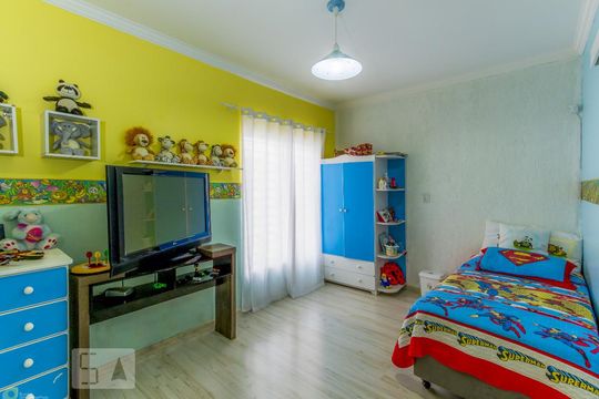 Dormitório2 de casa para alugar com 3 quartos, 350m² em Afonso Pena, São José dos Pinhais