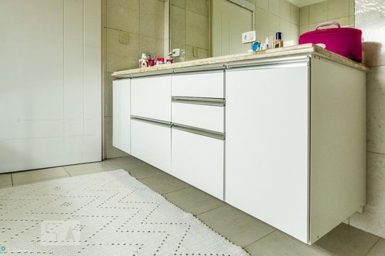 Banheiro 2 de casa para alugar com 3 quartos, 350m² em Afonso Pena, São José dos Pinhais